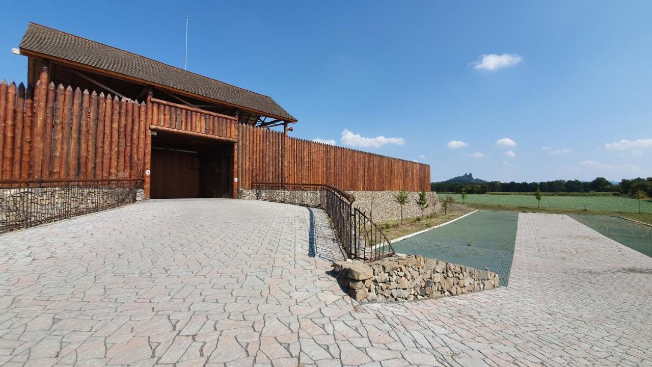 Resort Cesky Raj Troskovice Экстерьер фото