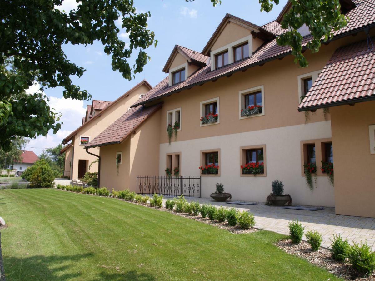 Resort Cesky Raj Troskovice Экстерьер фото
